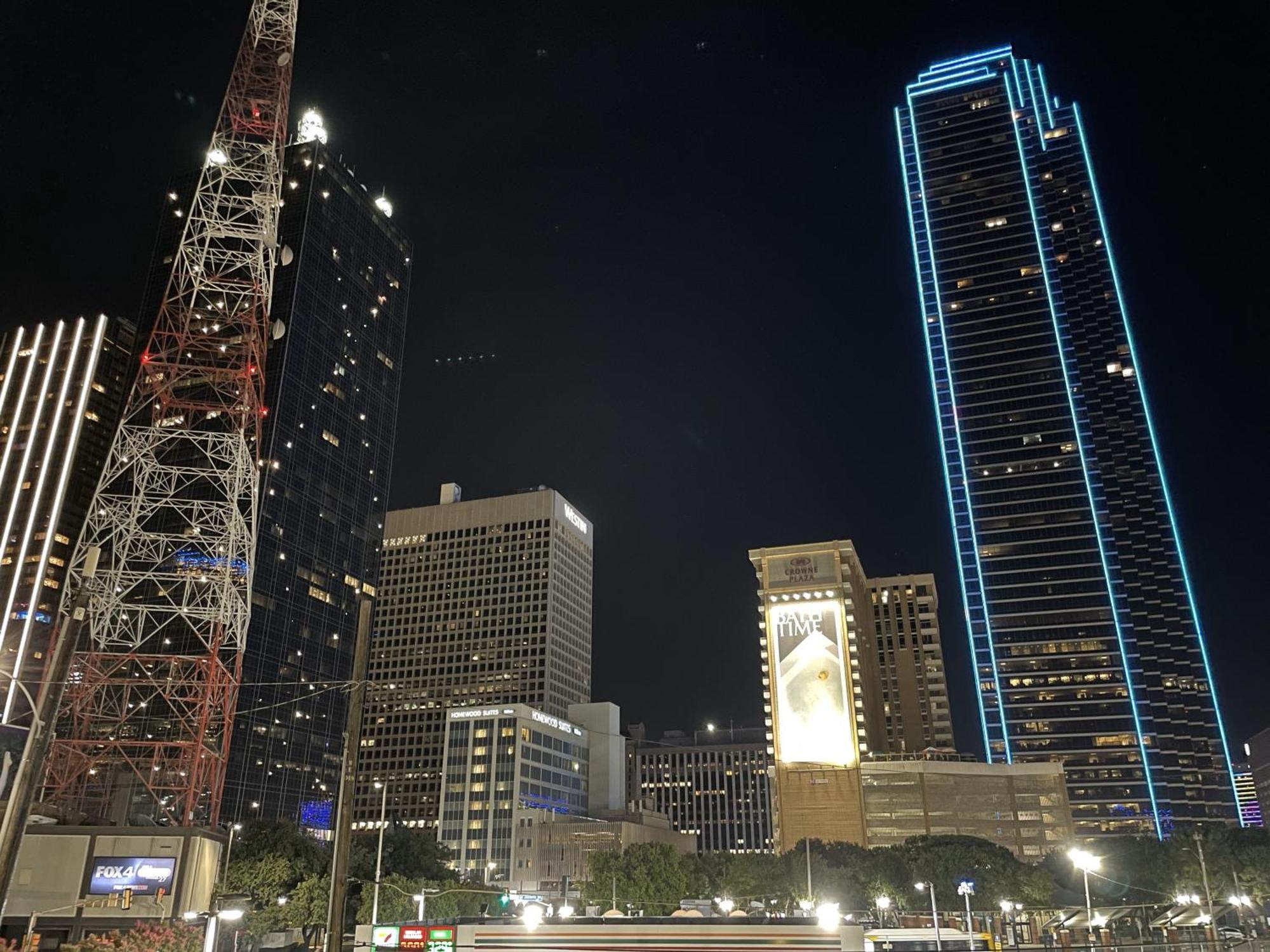 1001 Ross Avenue Apartment Dallas Exterior photo